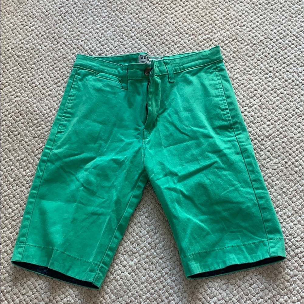 Estivaneli Green Shorts Size 28